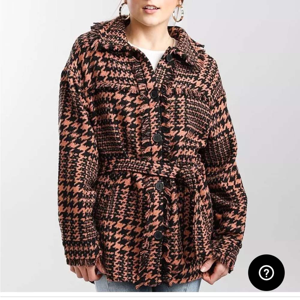 Houndstooth Shacket - Picture 3 of 4